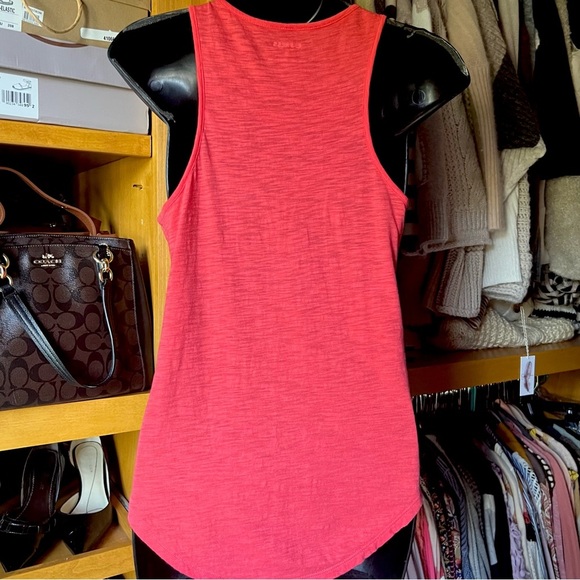 ⭐️BOGO FREE⭐️ EXPRESS Coral Asymmetrical Tank Top - Picture 4 of 8